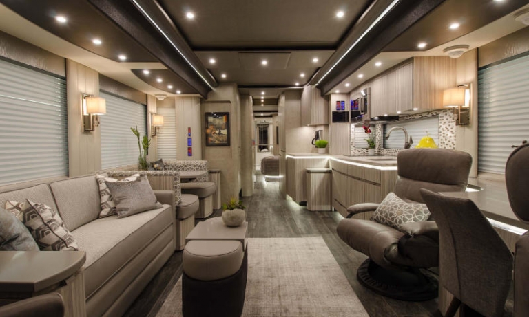 Xe RV là gì? 20+ Các mẫu xe RV đẹp, thu hút nhất | Doxerv