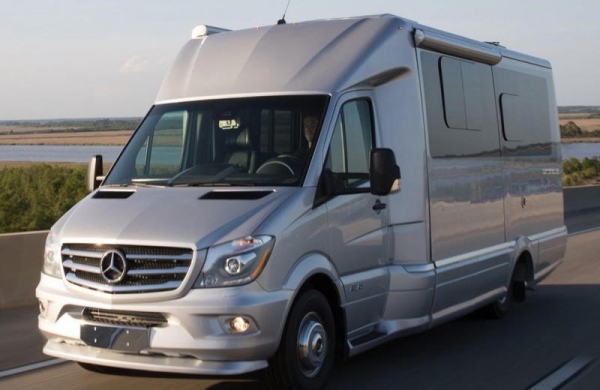 Xe RV là gì? 20+ Các mẫu xe RV đẹp, thu hút nhất | Doxerv