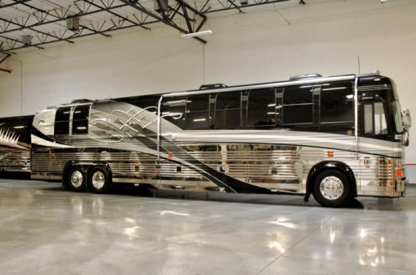 Xe RV là gì? 20+ Các mẫu xe RV đẹp, thu hút nhất | Doxerv