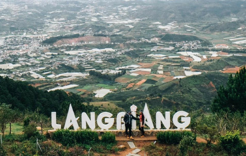 Cắm trại ở núi Langbiang